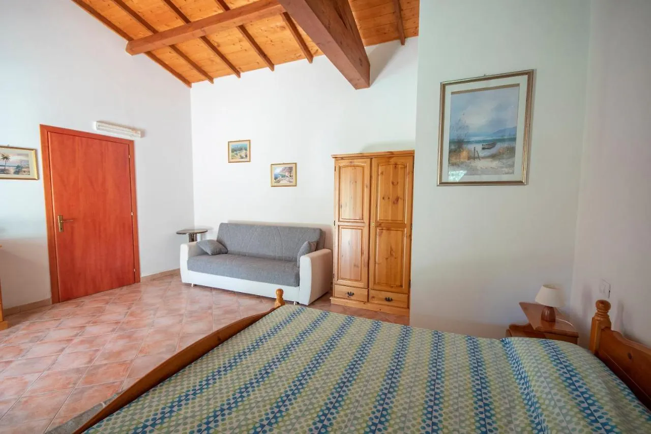 Bed and Breakfast Is Cuccus à Masainas Couette-café