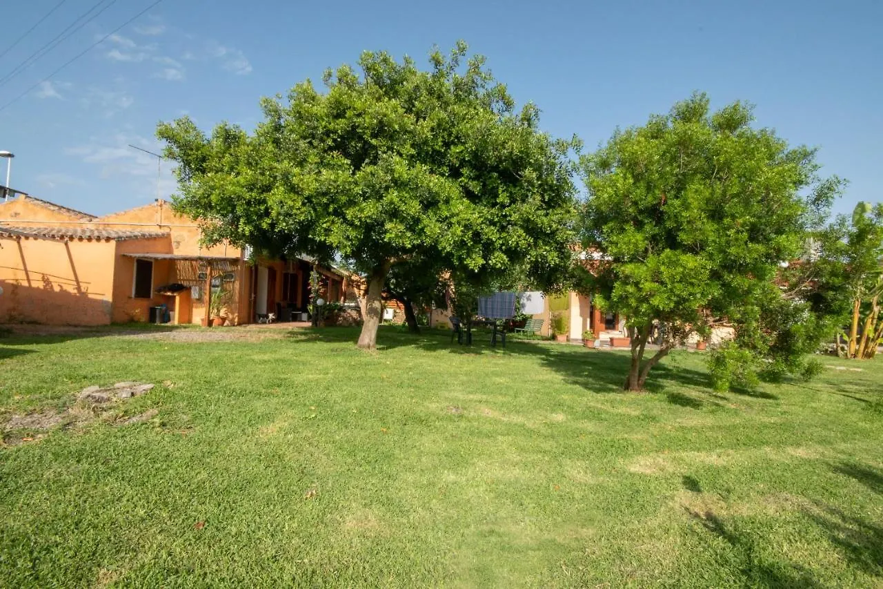 Bed and Breakfast Is Cuccus à Masainas