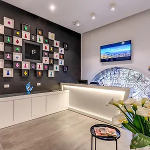 Gallery 3*, Neapel Italien